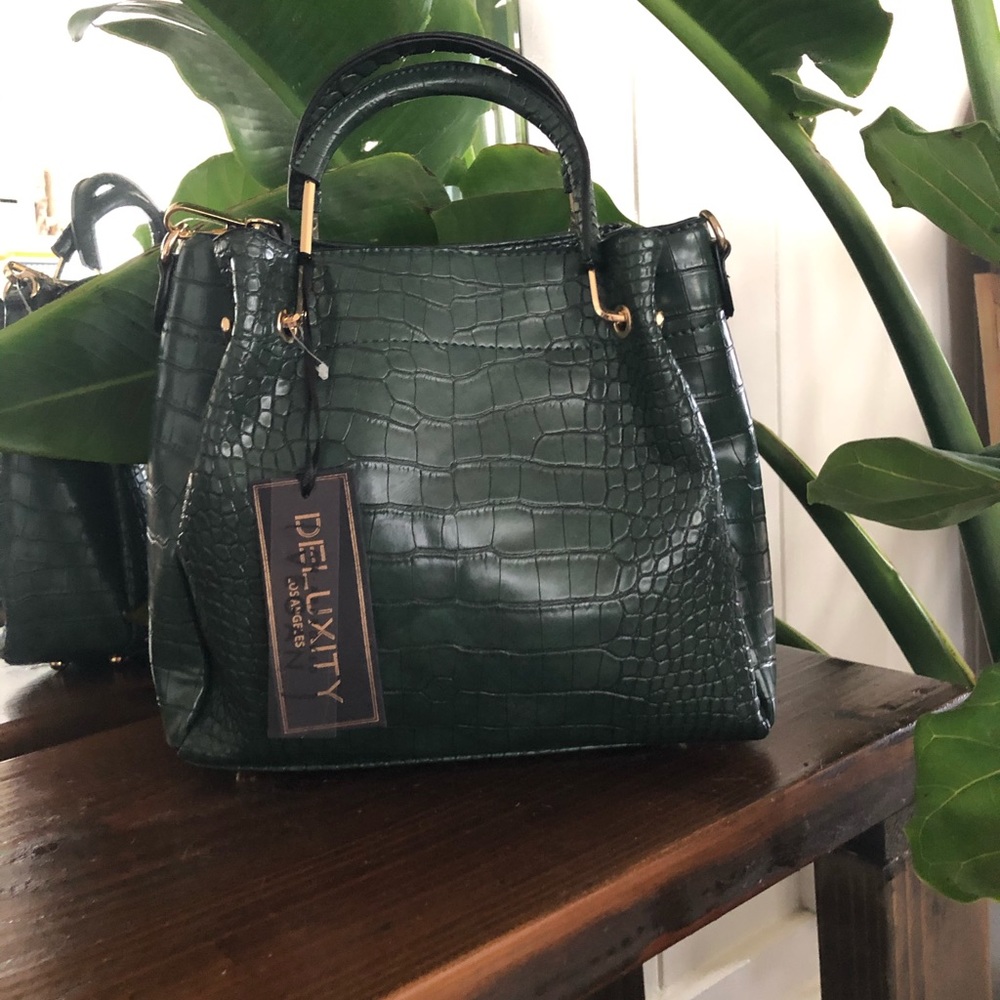 Super cute bag- no longer has tag